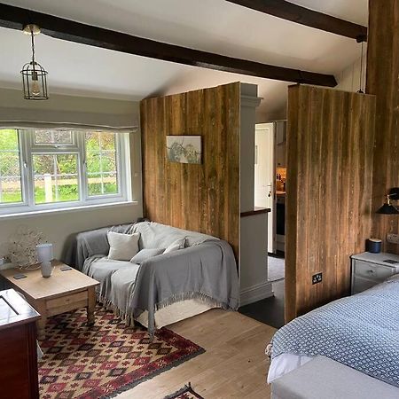 Villa Couples Getaway, With Mountain Views/Dog Friendly Crickhowell Exterior foto