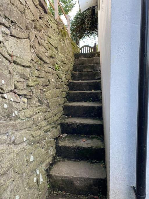 Villa Couples Getaway, With Mountain Views/Dog Friendly Crickhowell Exterior foto