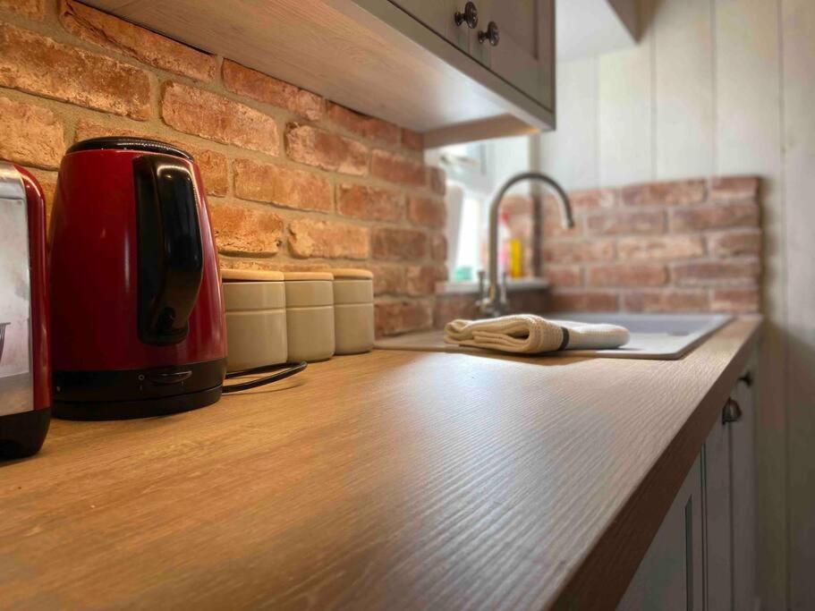 Villa Couples Getaway, With Mountain Views/Dog Friendly Crickhowell Exterior foto
